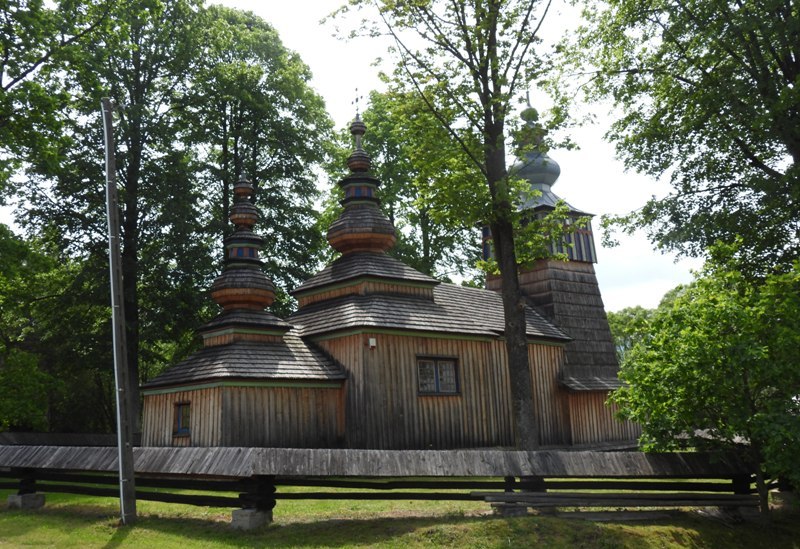 Drewniany kościół w Świątkowej Małej