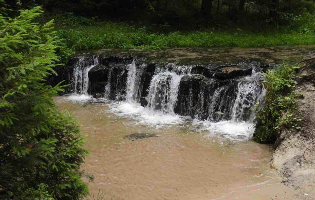 Wodospad na rzece Jeleń